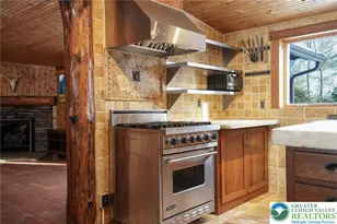 371 Green Tree Dr, Auburn, PA 17922 - Photo 10