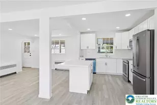 935 Buttonwood St, Emmaus Boro, PA 18049 - Photo 4