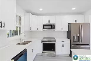 935 Buttonwood St, Emmaus Boro, PA 18049 - Photo 8