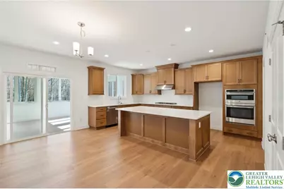 5397 Red Oak Drive, Upper Saucon Township, PA 18036 - Photo 12