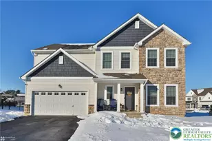 1071 Lisa Ln, Easton, PA 18045 - Photo 1