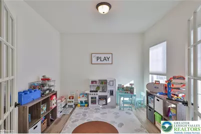 1071 Lisa Lane, Easton, PA 18045 - Photo 6