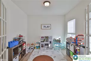 1071 Lisa Ln, Easton, PA 18045 - Photo 6