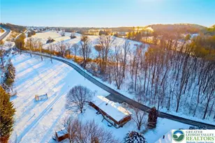 5547 Roosevelt St, Whitehall, PA 18052 - Photo 2