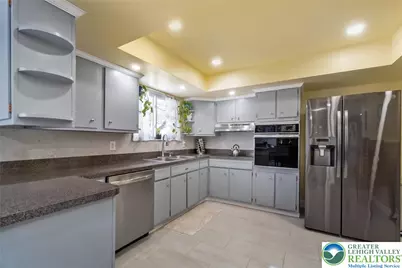 5547 Roosevelt Street, Whitehall Twp, PA 18052 - Photo 10