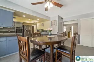 5547 Roosevelt St, Whitehall, PA 18052 - Photo 12