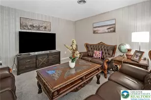 5547 Roosevelt St, Whitehall, PA 18052 - Photo 10