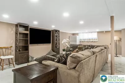 5547 Roosevelt Street, Whitehall, PA 18052 - Photo 36