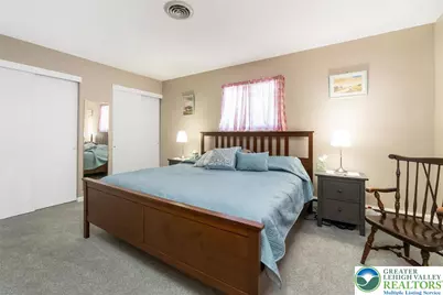 5547 Roosevelt Street, Whitehall, PA 18052 - Photo 22