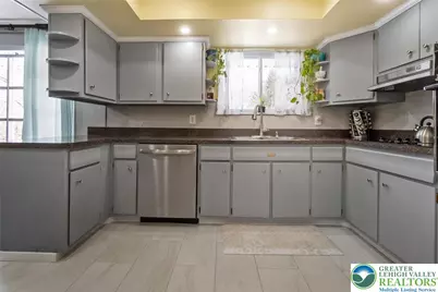 5547 Roosevelt Street, Whitehall Twp, PA 18052 - Photo 12