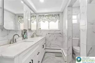 5547 Roosevelt St, Whitehall, PA 18052 - Photo 32