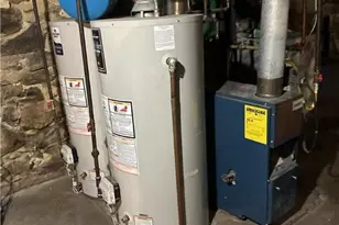 36 N 4th St, Emmaus Boro, PA 18409 - Photo 4