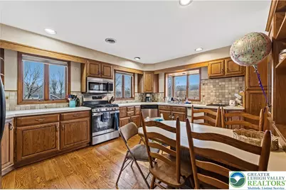 8849 Kistler Valley Road, Lynn Township, PA 19529 - Photo 10