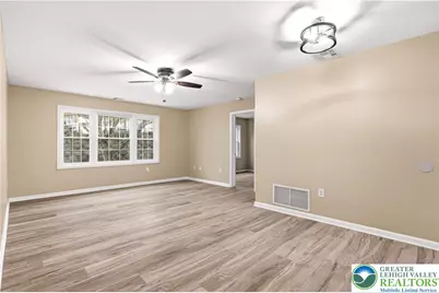 201 Canal Park, Easton, PA 18042 - Photo 8