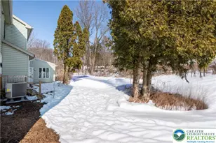 15 Spring Water Ct, Easton, PA 18042 - Photo 4