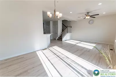 164 Maureen Lane, Upper Macungie Township, PA 18104 - Photo 12