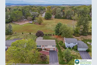 5154 Shawnee Boulevard, Schnecksville, PA 18078 - Photo 4