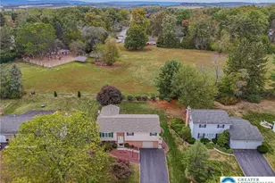 5154 Shawnee Blvd, Schnecksville, PA 18078 - Photo 4