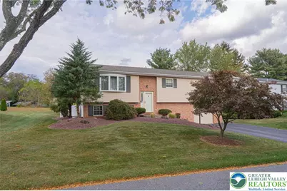 5154 Shawnee Boulevard, Schnecksville, PA 18078 - Photo 1