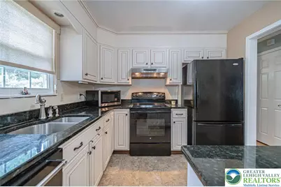 5154 Shawnee Boulevard, Schnecksville, PA 18078 - Photo 16