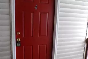 5300 Russell Ct, Whitehall, PA 18052 - Photo 2