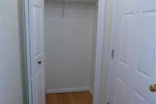 5300 Russell Ct, Whitehall, PA 18052 - Photo 4