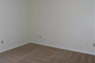 5300 Russell Ct, Whitehall, PA 18052 - Photo 8