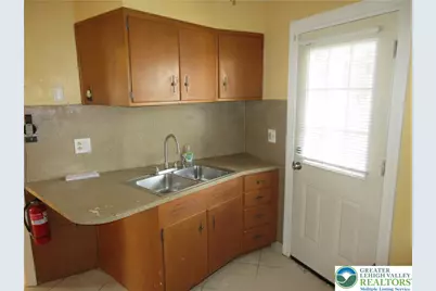754 E Washington Avenue, Bethlehem, PA 18017 - Photo 12