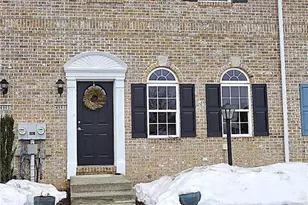 4901 Shawnee Ct, Schnecksville, PA 18078 - Photo 1