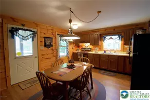 56 Bear Creek Lake Dr, Penn Forrest, PA 18229 - Photo 4