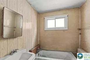 229 W Patterson St, Lansford, PA 18232 - Photo 26