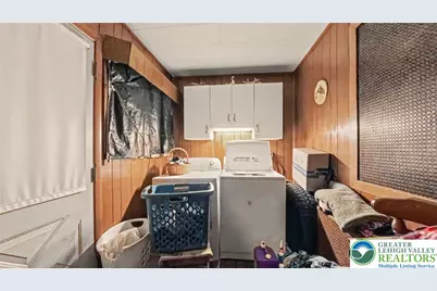 225 W Patterson Street, Lansford, PA 18232 - Photo 6