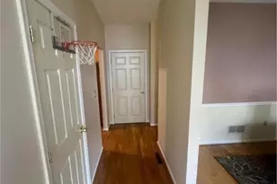 157 Willow Dr, Easton, PA 18045 - Photo 2