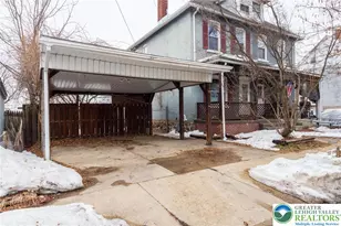 217 Crest Ave, Bethlehem, PA 18015 - Photo 2