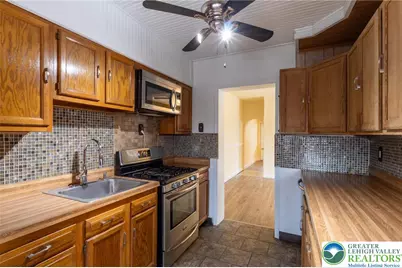 217 Crest Avenue, Bethlehem, PA 18015 - Photo 8