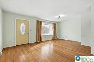 1 Lincoln Pl, Whitehall, PA 18052 - Photo 4