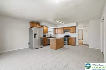 1 Lincoln Place, Whitehall, PA 18052 - Photo 12