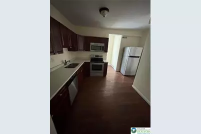 524 W Walnut Street #2, Allentown, PA 18101 - Photo 4