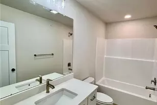 1411 Greenview Dr, Bethlehem, PA 18018 - Photo 10