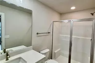 1411 Greenview Dr, Bethlehem, PA 18018 - Photo 14