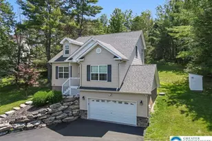 401 Pierce Ln, Smithfield, PA 18301 - Photo 4