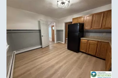 312 E Abbott Street, Lansford, PA 18232 - Photo 4