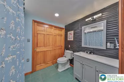 257 Hoffman Road, Wind Gap, PA 18091 - Photo 14