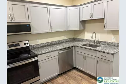 915 N 4th Street, Allentown, PA 18102 - Photo 6