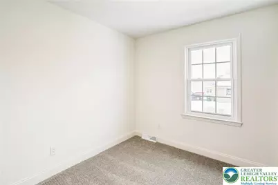 7908 Woodsbluff Run, Fogelsville, PA 18051 - Photo 12