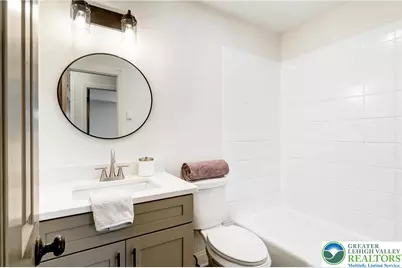 7908 Woodsbluff Run, Fogelsville, PA 18051 - Photo 18