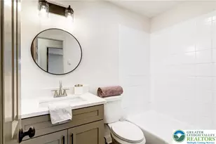 7908 Woodsbluff Run, Fogelsville, PA 18051 - Photo 18