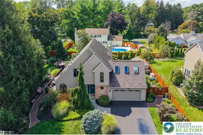 2821 Center Street, Bethlehem City, PA 18017 - Photo 2