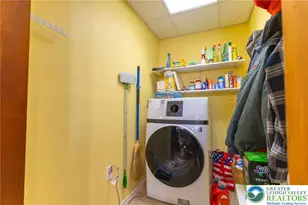 235 N 7th St, Bangor, PA 18013 - Photo 10