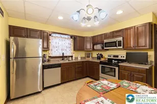 235 N 7th St, Bangor, PA 18013 - Photo 8